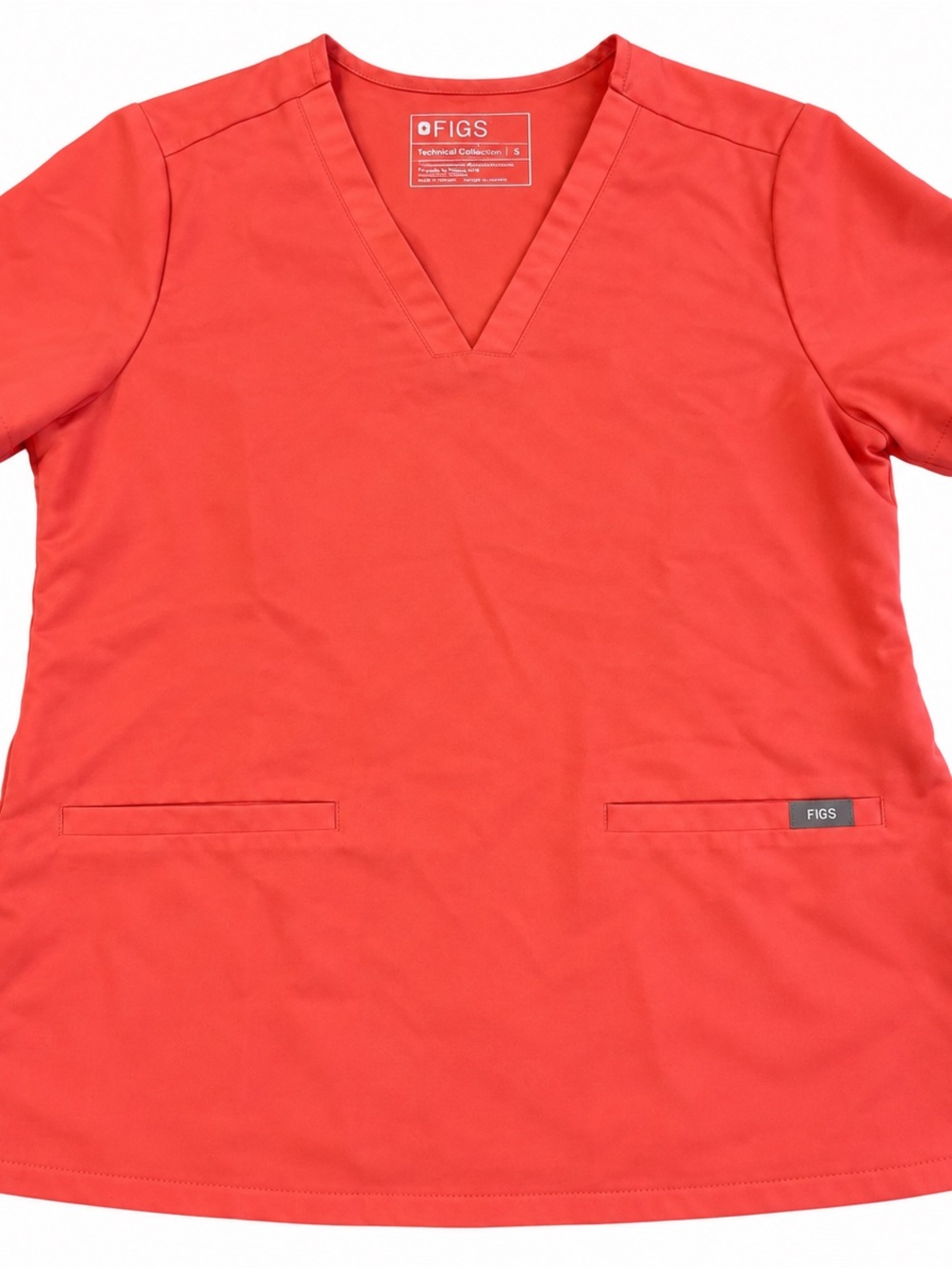 Figs Short Sleeve V-Neck Top in Coral 926.075